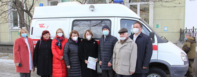 Депутат Заксобрания Евгений Сарсенбаев подарил больнице в Ангарске автомобиль скорой помощи